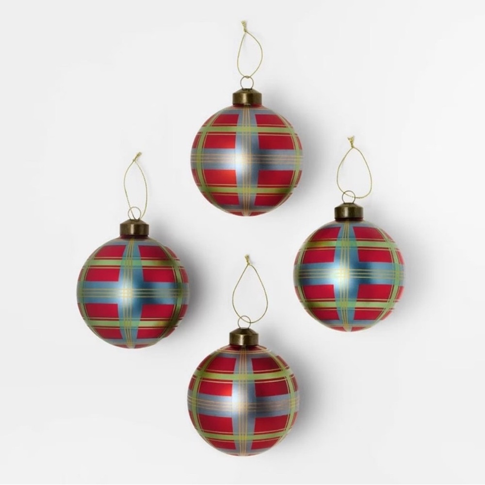 Last 1! New Threshold designed Studio McGee Set of 4 Plaid Christmas Ornaments